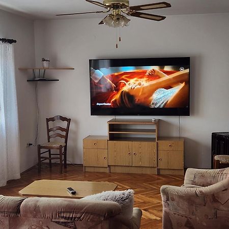 Apartmani Mazzarolli Jadranovo Eksteriør bilde